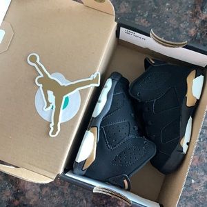 brand new Jordan Retro 6. size 4c
